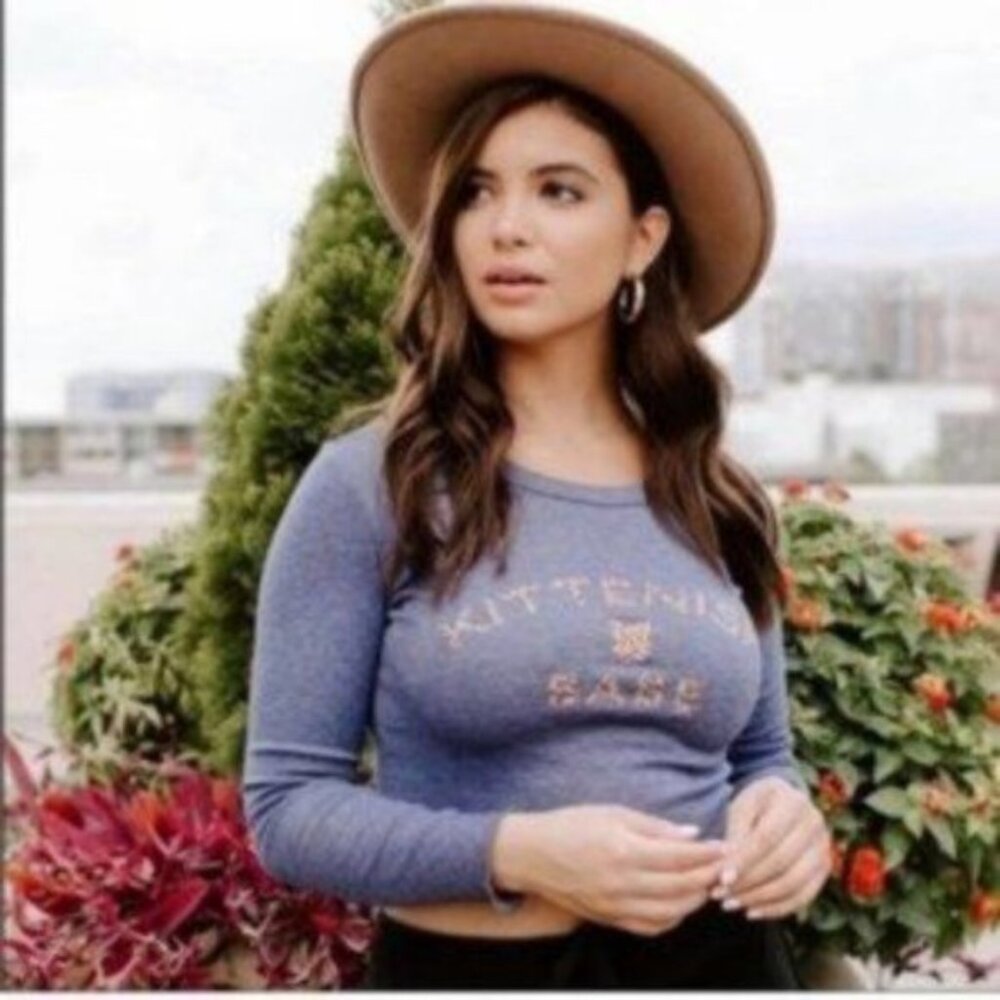 Kittenish Blue Babe Long Sleeve Lettuce Jessie James Decker Trim Crop Top Size M